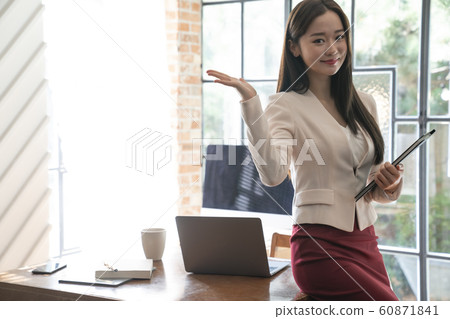 商務會議女人 60871841
