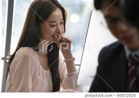 Business meeting 60872020