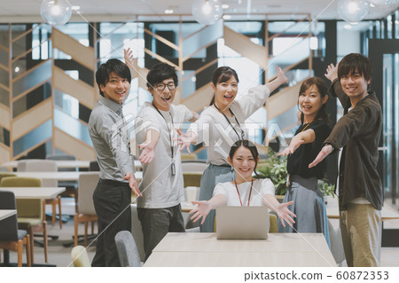 所有員工 60872353