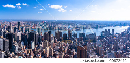 俯瞰曼哈頓中城的“紐約” 60872411