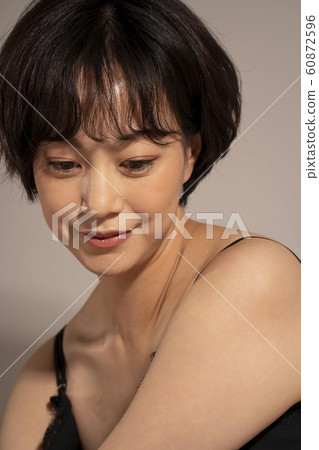 Woman beauty sexy 60872596