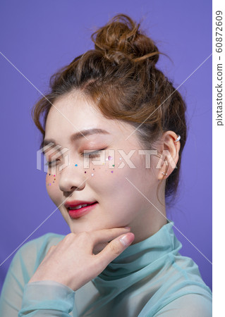 Woman Beauty Cutie 60872609