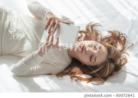 Relaxation bed white 60872641