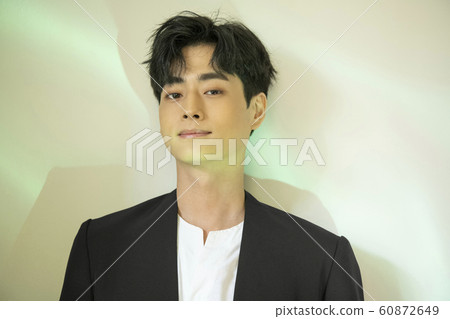 Fashion man beauty 60872649