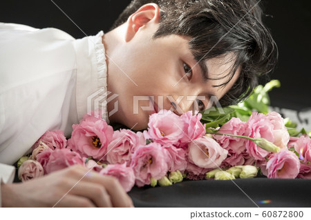 Flower man beauty 60872800