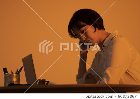 Shadow business night shift 60872867