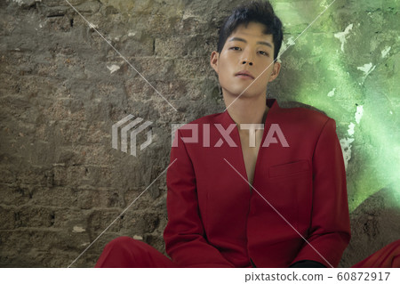 Fashion man beauty 60872917