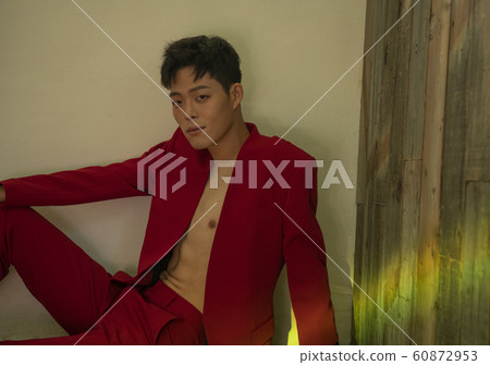 Fashion man beauty 60872953