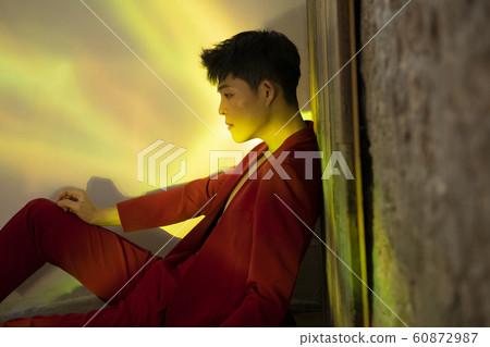 Fashion man beauty 60872987