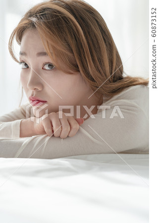 Relaxation bed white 60873152