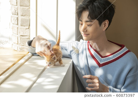 週末休息的人 週末休息的人 60873397
