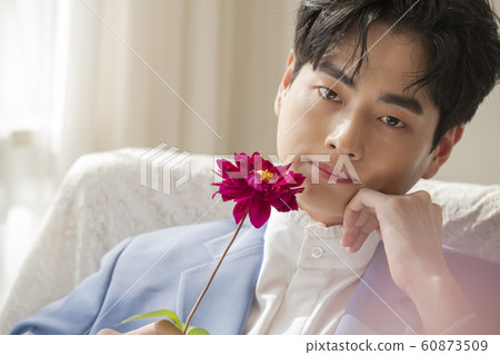 Flower man beauty 60873509
