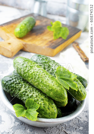 cucumbers 60874532