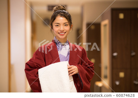 A woman taking a bath - Stock Photo [60874628] - PIXTA