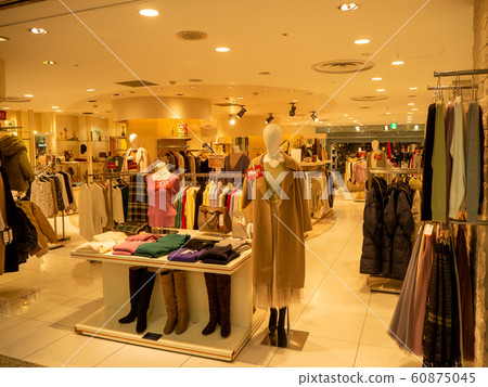 [Osaka] [Shopping Street] [Namba Walk] Clothes store 60875045