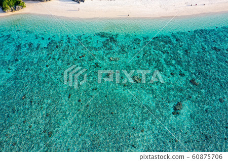 空中攝影沖繩瀨戶海灘 空中攝影沖繩瀨戶海灘 60875706