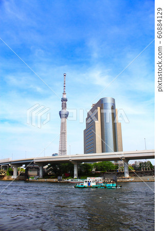 Tokyo Tokyo Skytree and the scenery of the Sumida River 60884129