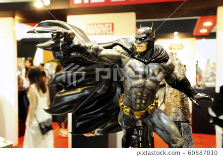 Fiction character of Batman from DC movies and comic. Batman action figure toys in various sizes display for the public. Fiction character of Batman from DC movies and comic. Batman action figure toys in various sizes display for the public. 60887010