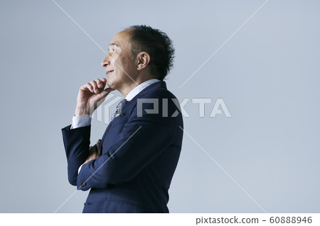 Senior businessman Senior businessman 60888946