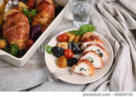 Sliced Stuffed Chicken Breast 60889726