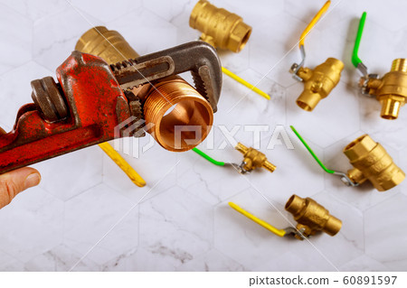 Pipe wrench brass plumbing fittings, heavy 60891597