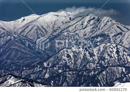 but嶽山上留下的積雪越後小竹 but嶽山上留下的積雪越後小竹 60892270