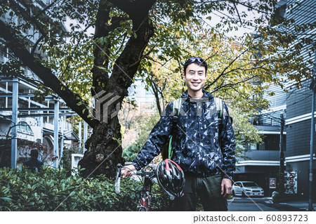 送餐人員 送餐人員 60893723