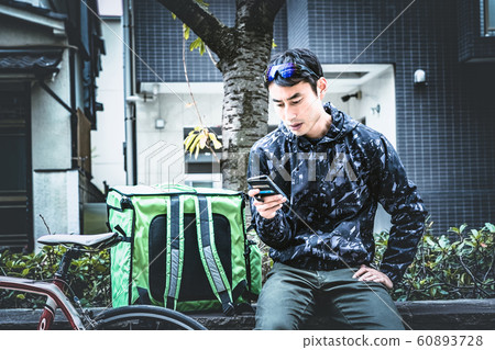 送餐人員 送餐人員 60893728