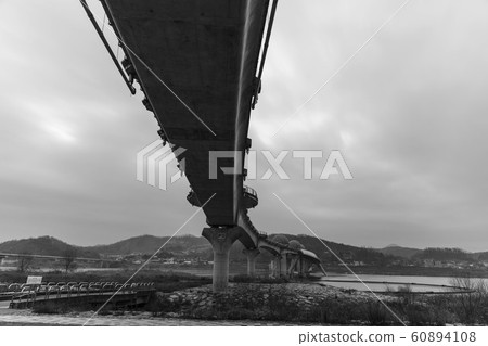 海 60894108