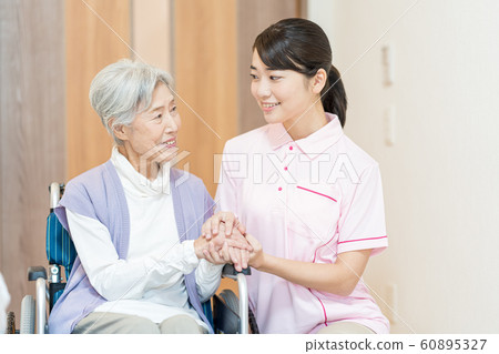 高級，護理院，看護人，輪椅 60895327