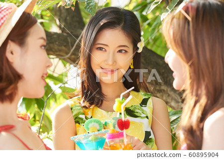 婦女旅行度假聚會 婦女旅行度假聚會 60895904