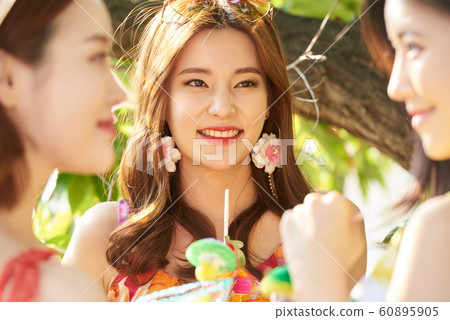 婦女旅行度假聚會 婦女旅行度假聚會 60895905
