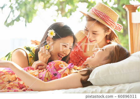 女士旅行勝地 60896311