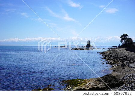 富山縣高岡市冰見海岸 富山縣高岡市冰見海岸 60897932