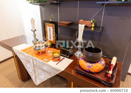 祭壇，喪葬儀式，喚醒，禮堂，告別儀式，喪葬，喪葬儀式，家庭葬禮，獻花，花卉，插花 60900710