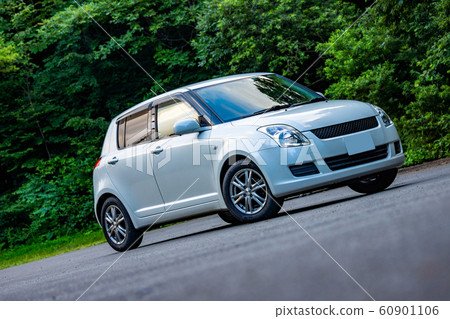 Holiday drive compact car domestic car white car Holiday drive compact car domestic car white car 60901106
