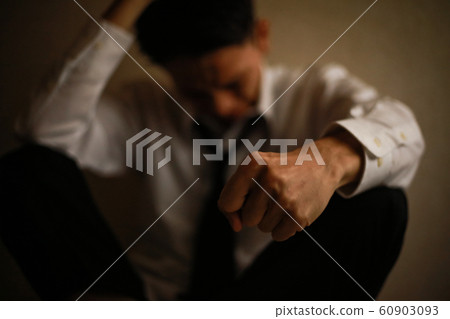 Men who endure regrets Men who endure regrets 60903093