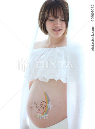 Maternity photo Maternity photo 60904082