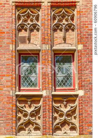 Window of medieval house Brugge, Belguim Window of medieval house Brugge, Belguim 60906796