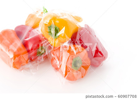 Three color bell peppers (in a bag) 60907708