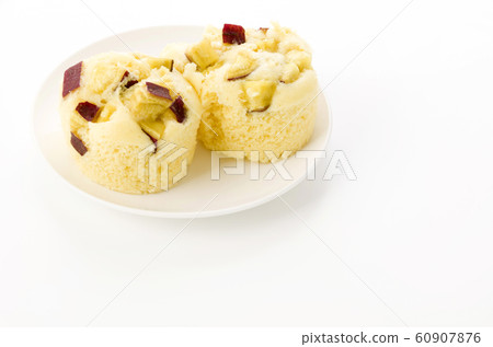 Steamed sweet potato cake Steamed sweet potato cake 60907876