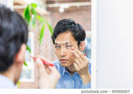 Men's makeup beauty Men's makeup beauty 60908807