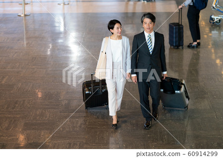Business Business trip Airport Travel Couple Overseas travel Walk Business Business trip Airport Travel Couple Overseas travel Walk 60914299
