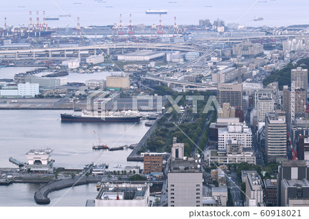 Yokohama cityscape in Japan Overlooking the city of Yokohama Yokohama cityscape in Japan Overlooking the city of Yokohama 60918021