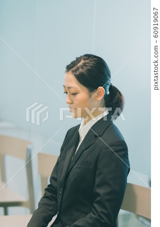求職學生新員工 60919067