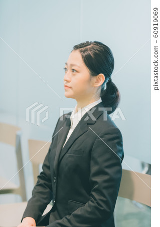 求職學生新員工 60919069