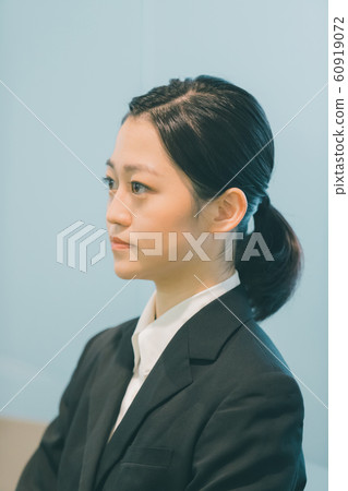 求職學生新員工 60919072