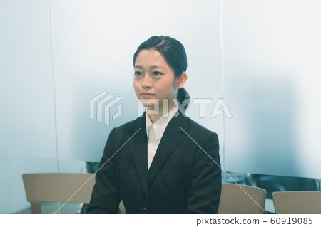 求職學生新員工 60919085