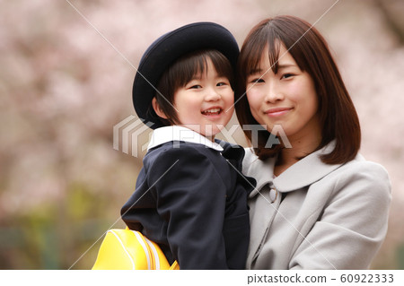 笑臉父母和孩子 笑臉父母和孩子 60922333