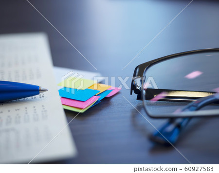Business image · Calendar · Glasses · Documents Business image · Calendar · Glasses · Documents 60927583